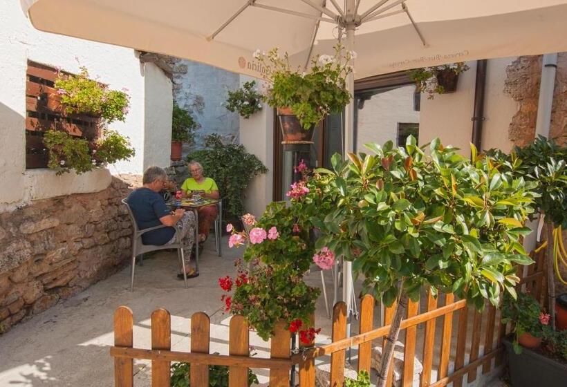 Номер Стандарт, Hostal Bar Restaurante La Fuente