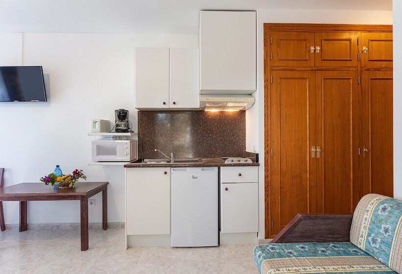 Студио Стандарт с Террасой, Apartamentos Cala Murada Minigolf