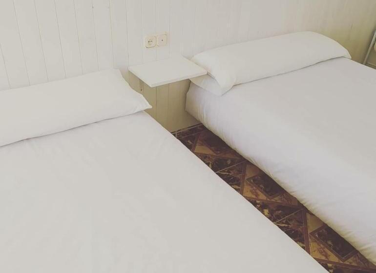 Номер Стандарт, Hostal Jaufil