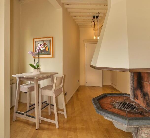 اتاق استاندارد, Lauri Loft