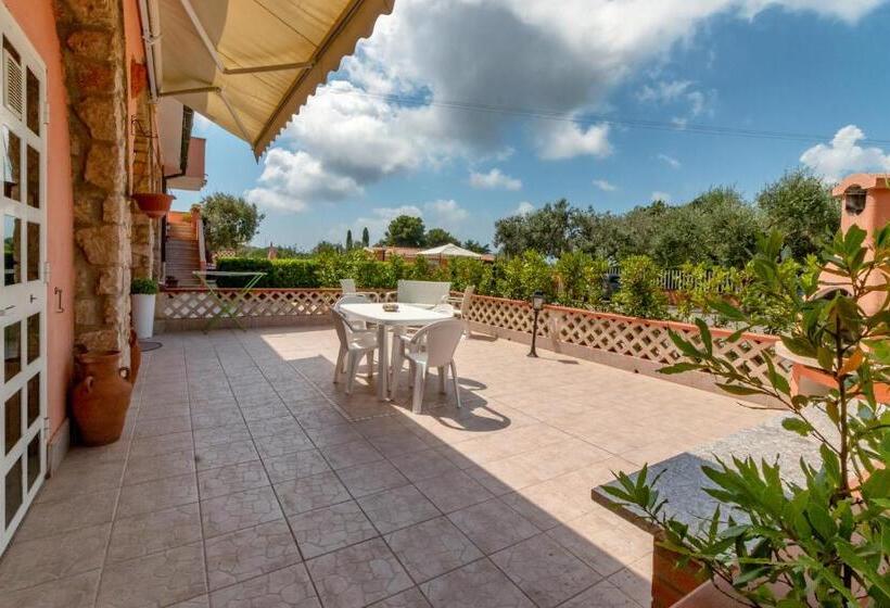 آپارتمان 2 خوابه, Casale Gli Ulivi