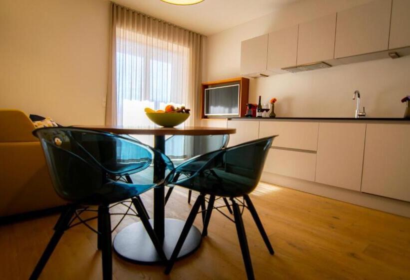 Апартаменты 2 Спальни, Brühl Suites&residence