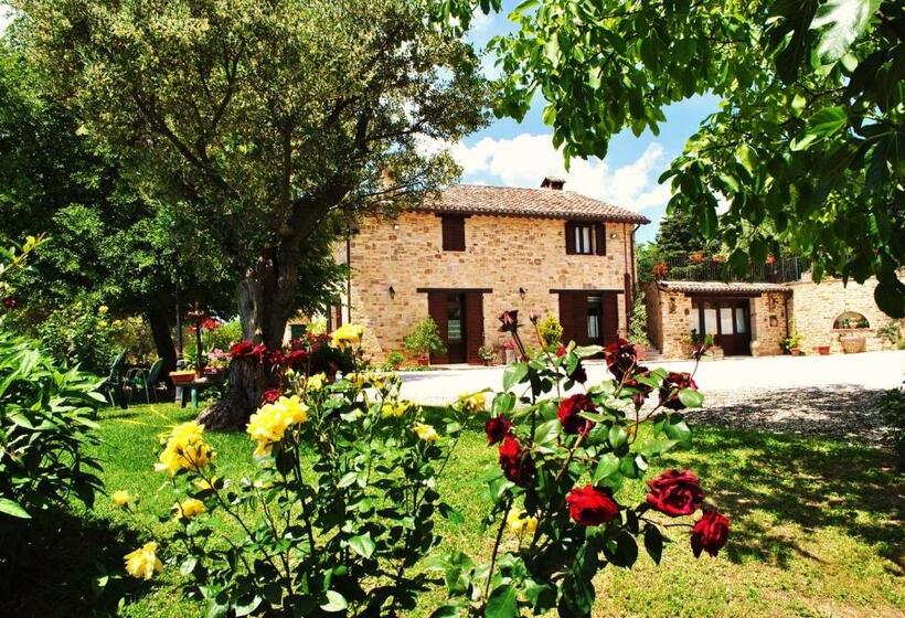 Четырехместный Номер Стандарт, Agriturismo L'antico Oliveto
