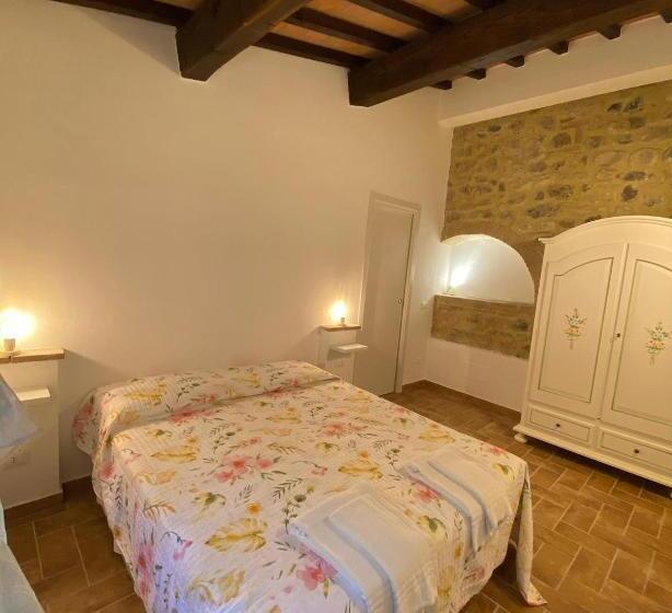 带1个卧室的带阳台的公寓, Agriturismo L'antica Quercia