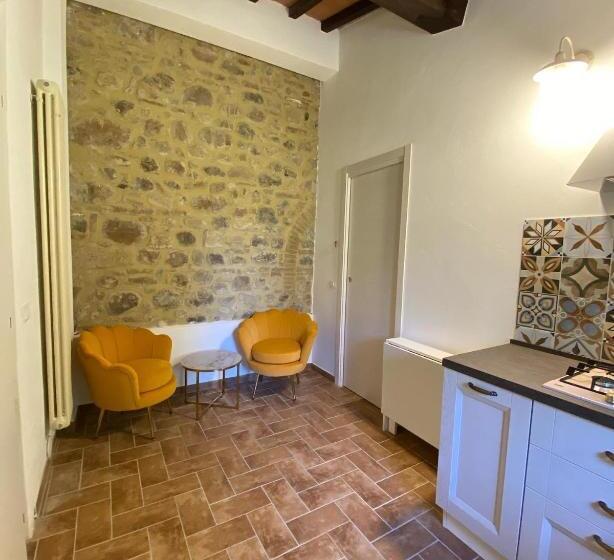 شقة غرفة واحدة مزودة بتراس, Agriturismo L'antica Quercia