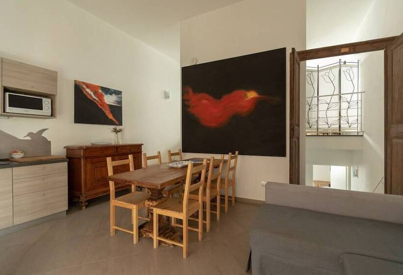 2 Bedroom Deluxe Apartment Sea View, Il Gabbiano Relais In Stromboli