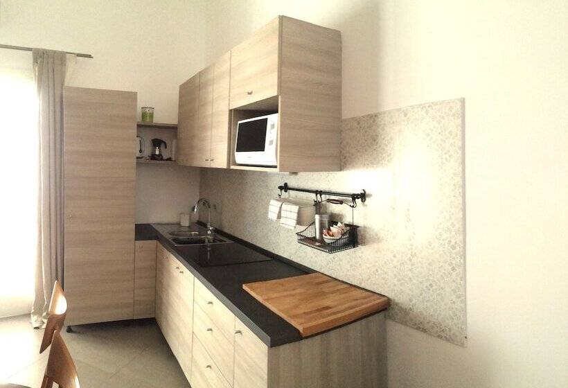 2 Bedroom Deluxe Apartment Sea View, Il Gabbiano Relais In Stromboli