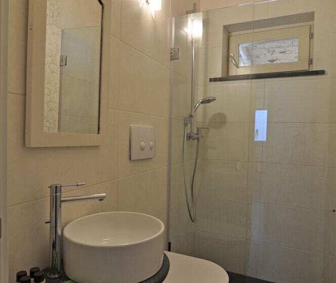 اتاق استاندارد اینتریور, Il Gabbiano Relais In Stromboli