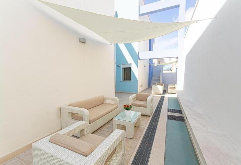 استودیوی استاندارد, Residence Borgo & Mare   Localo