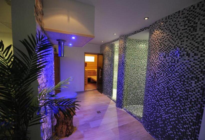 شقة غرفتين, Apartments Restaurant Rusctlea