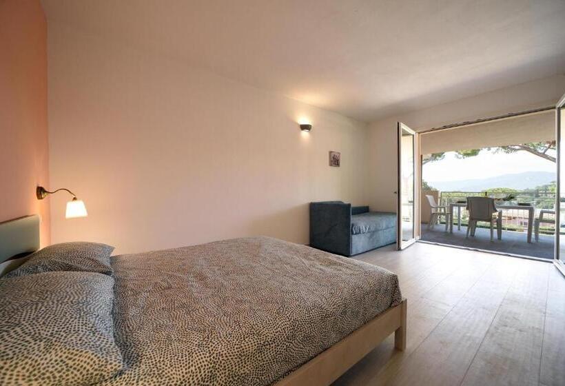 استودیوی لوکس, Residence Le Grazie Est