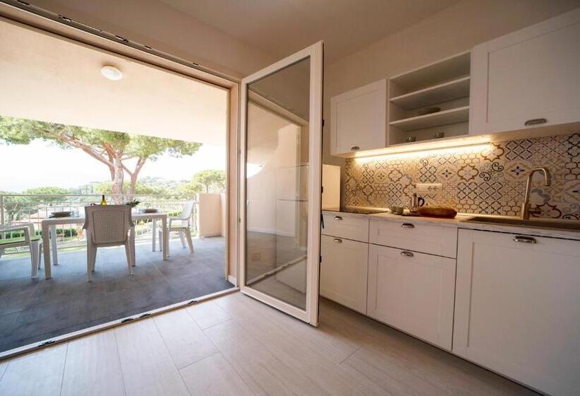 استودیوی لوکس, Residence Le Grazie Est