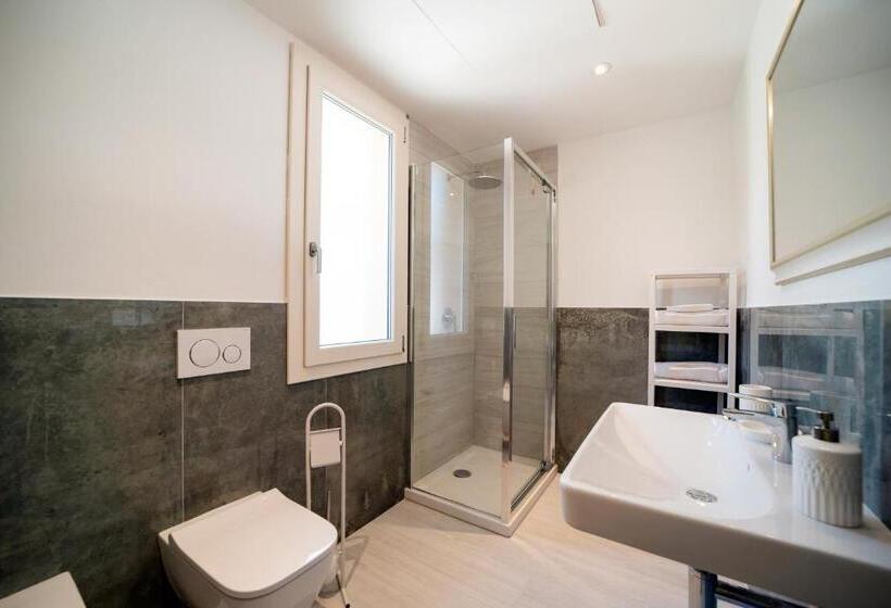 استودیو خانوادگی, Residence Le Grazie Est