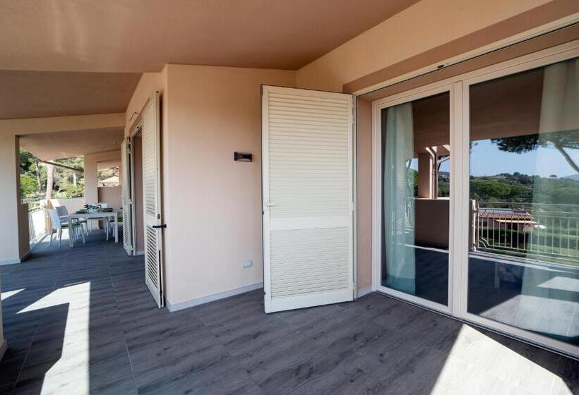 آپارتمان 1 خوابه با تراس, Residence Le Grazie Est
