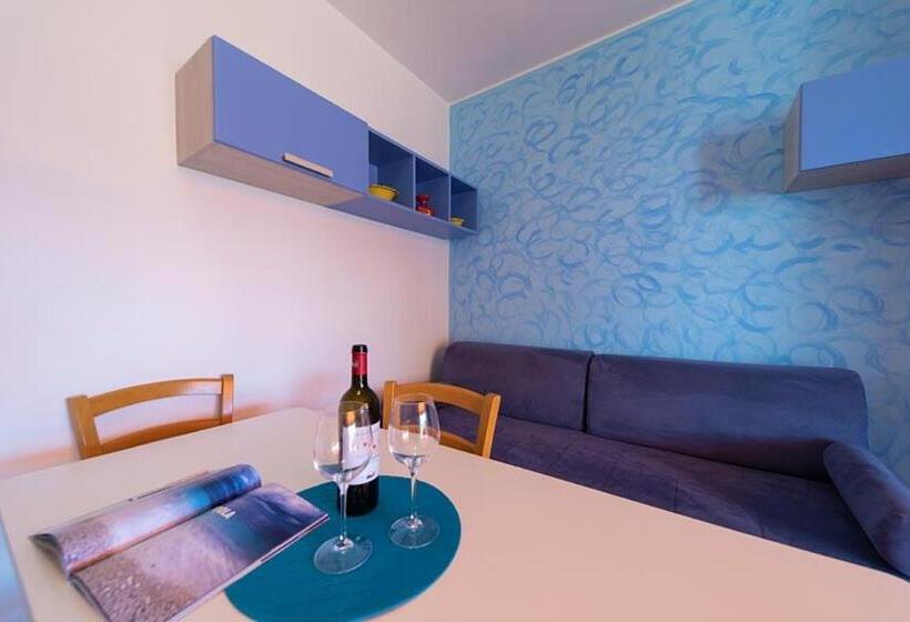آپارتمان 1 خوابه با تراس, Residence Le Grazie Est