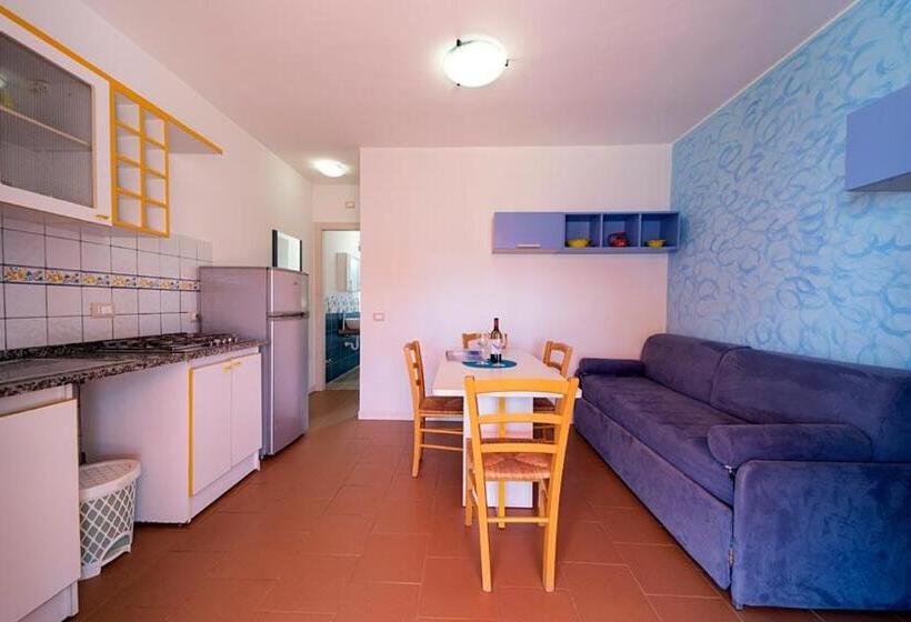 آپارتمان 1 خوابه با تراس, Residence Le Grazie Est