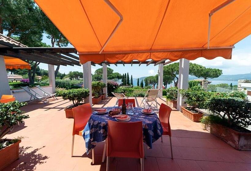 آپارتمان 1 خوابه با تراس, Residence Le Grazie Est