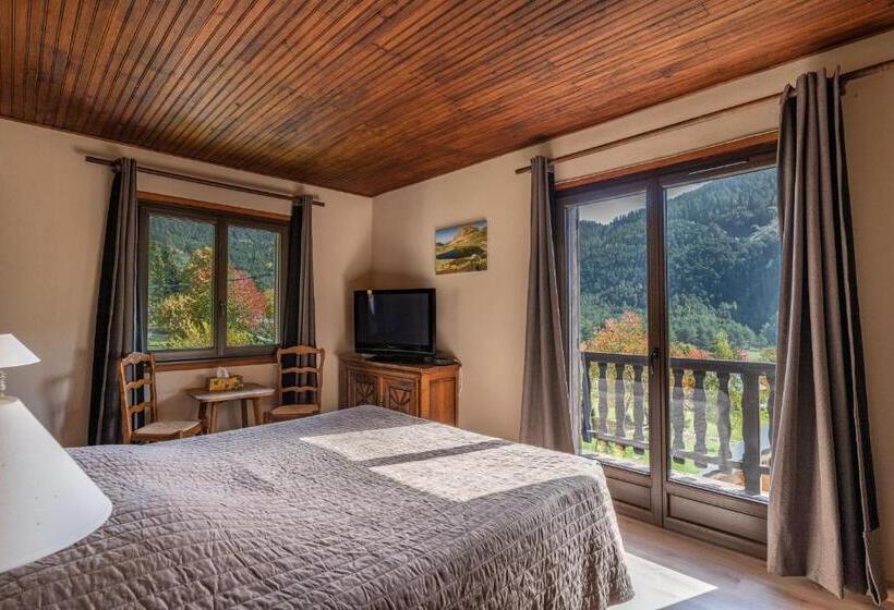 سوئیت با بالکن, Chambres D'hôtes Les Murès Du Mercantour