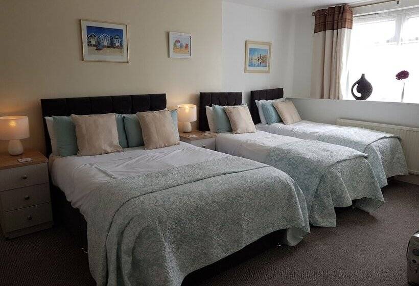 Семейный Номер, Rosemead Guest House