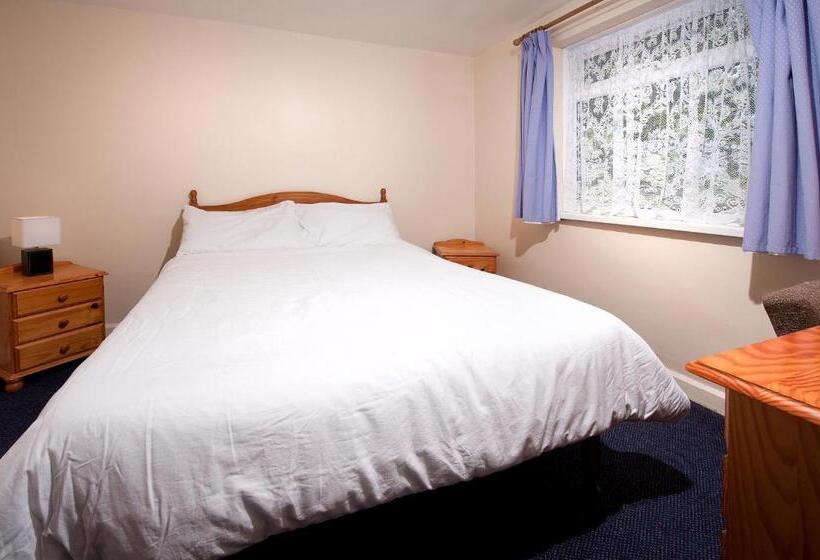 Апартаменты 2 Спальни, Trelawne Manor Holiday Park