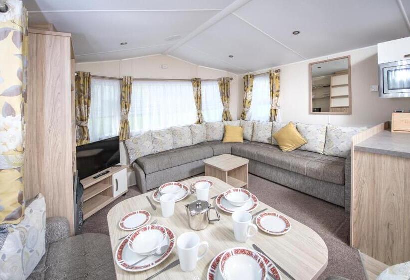 Апартаменты 3 Спальни, Trelawne Manor Holiday Park