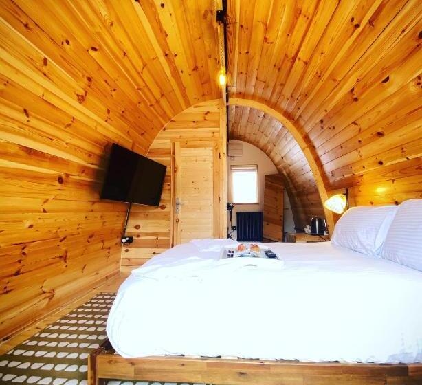 Шале 1 Спальня, The Watersedge, Canal Cottages