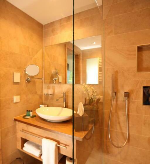 Полулюкс, Peters Hotel & Spa