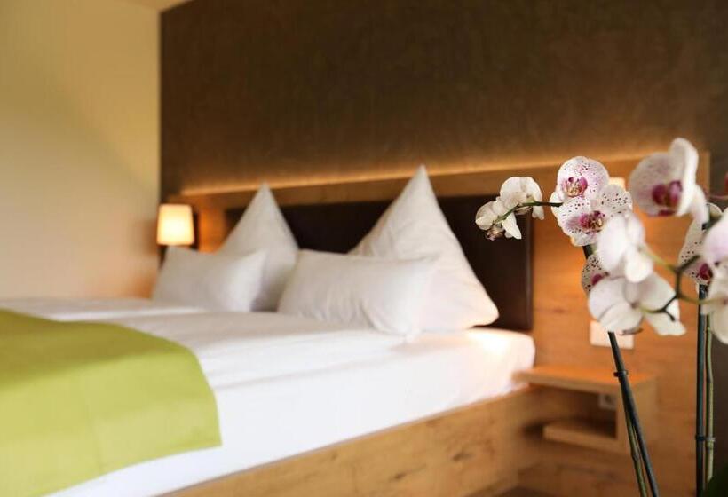 Семейный Номер, Peters Hotel & Spa