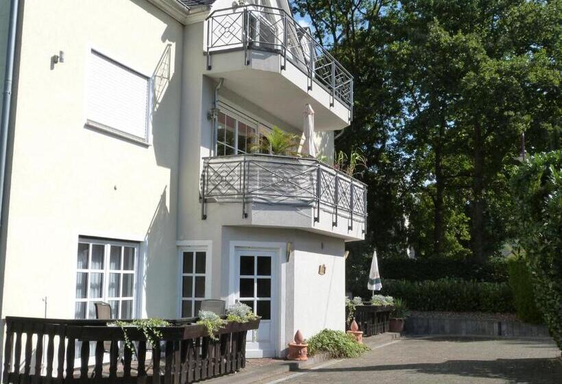 Апартаменты 1 Спальня Нижний Этаж, Winzergasthof Zum Kellerstübchen