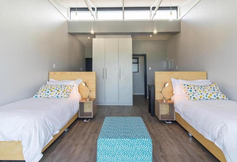 Номер Deluxe Кровать Кинг, Sky Blue Guest House
