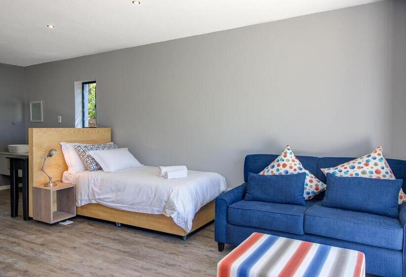 Номер Deluxe Кровать Кинг, Sky Blue Guest House