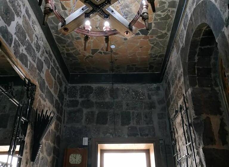 سوییت, Hye Aspet հայ ասպետ