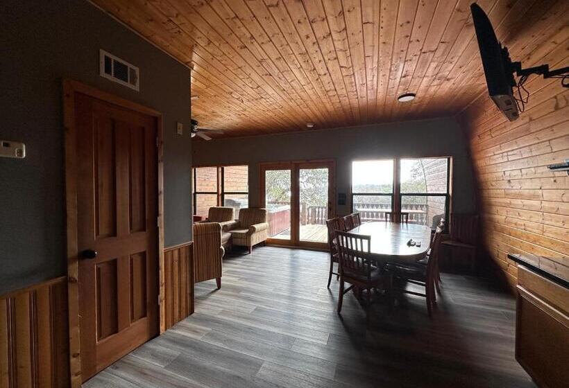 Хижина, Canyon Lakeview Resort