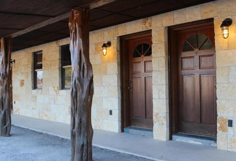 Люкс, Canyon Lakeview Resort