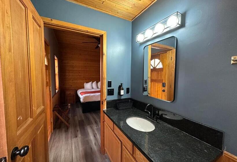 Хижина, Canyon Lakeview Resort