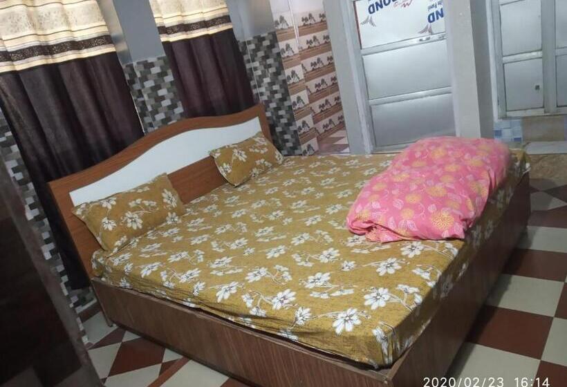 اتاق استاندارد, Radha Deo Guest House