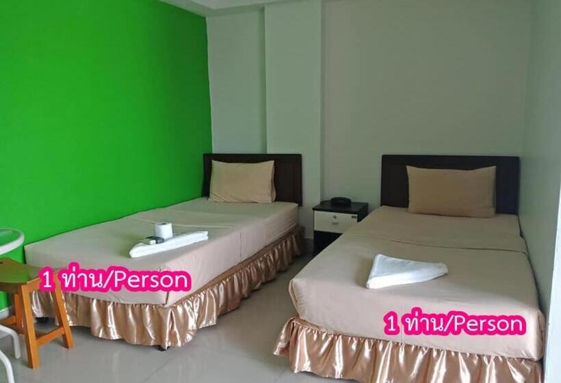 스탠다드 룸, Baanpak Sam Anong