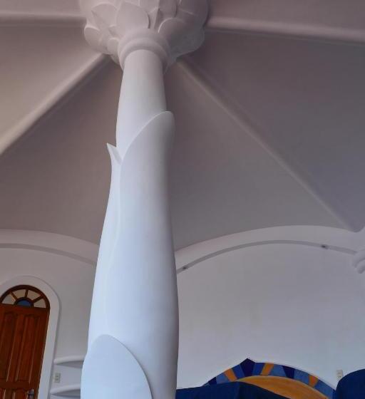 سوییت خانوادگی, Hostal Las Olas