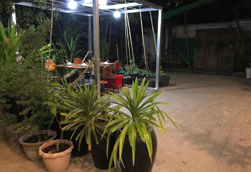 خانه 4 خوابه, Siem Reap Homesteading