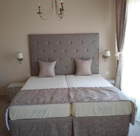 اتاق سه نفره سوپریور با چشم‌انداز دریا, Guest House Adriya