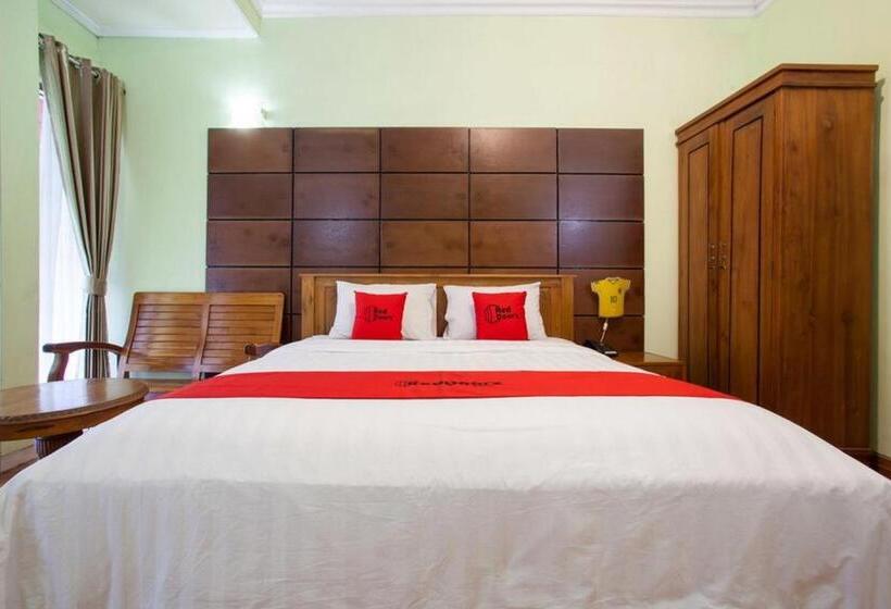 Номер Deluxe, Reddoorz Near Juanda International Airport