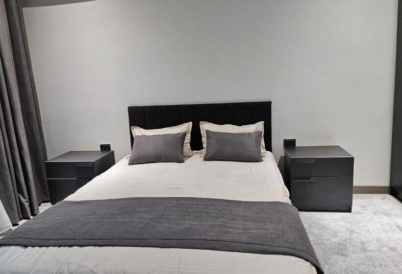 带共用浴室的标准房间, Guest House Rohat Lux