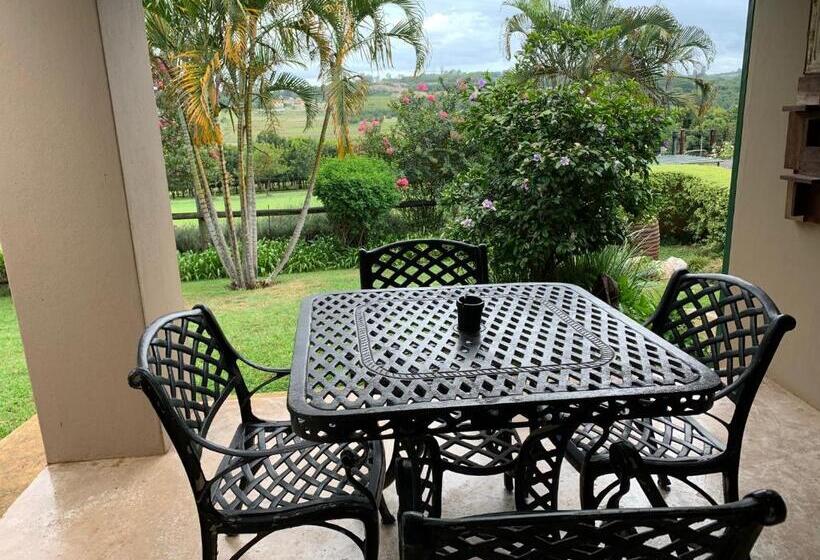 Апартаменты 1 Спальня Вид на Сад, Jelani Guest House