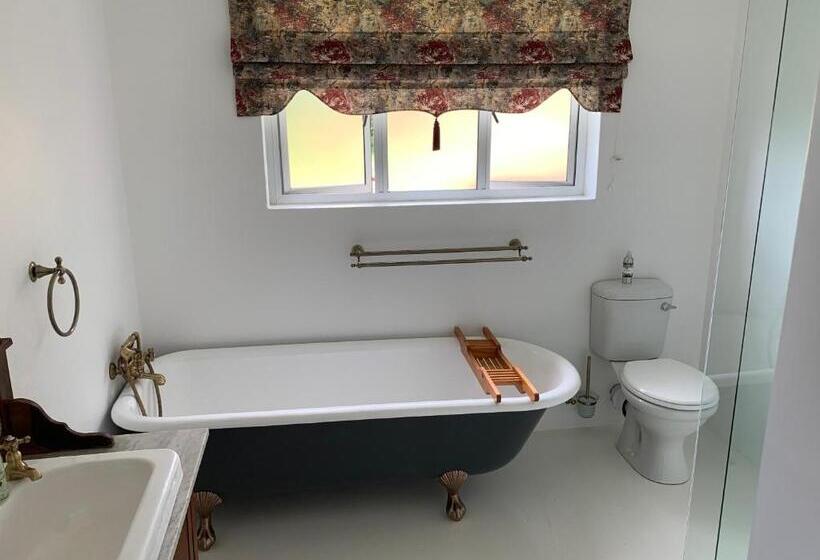 Номер Стандарт, Jelani Guest House