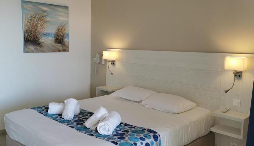 Familiekamer met Uitzicht op Zee, Hôtel Beau Site