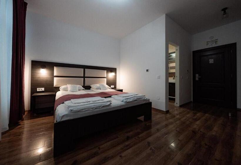 Номер Deluxe, Quantum House