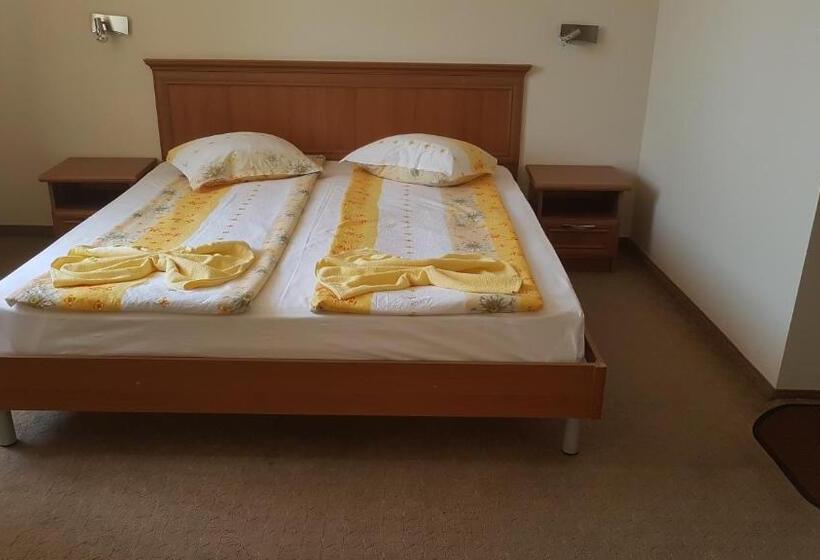 Номер Deluxe с Балконом, Guest House Markovi Aheloy