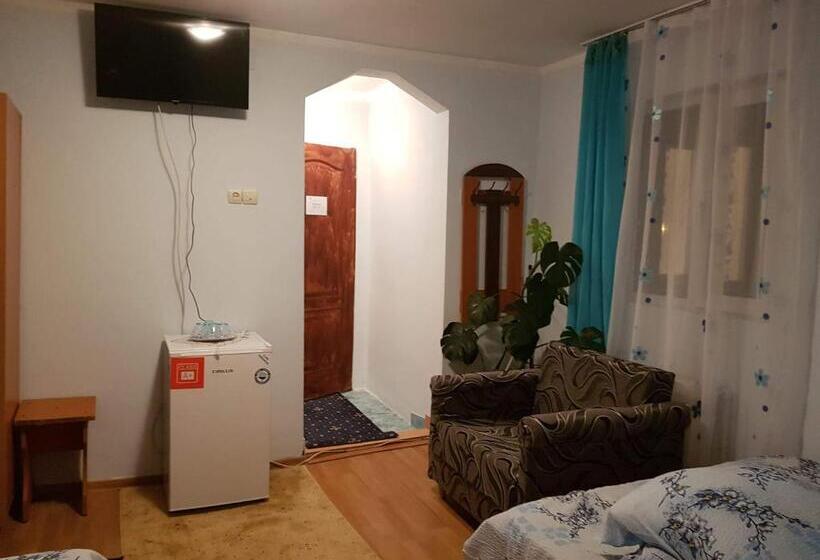 اتاق استاندارد چهار تخته, Casa Emilia