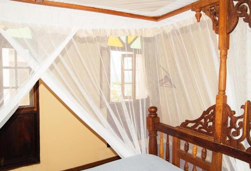 标准间, Abuso Inn