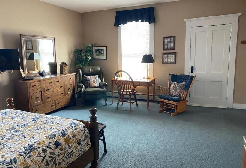 주니어 스위트, Bristol Suites